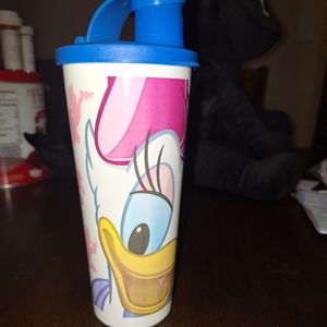Tupperware 16 Oz Tall Iced Tea Tumbler Disney Daisy Duck Flip Top Seal Lid Pink